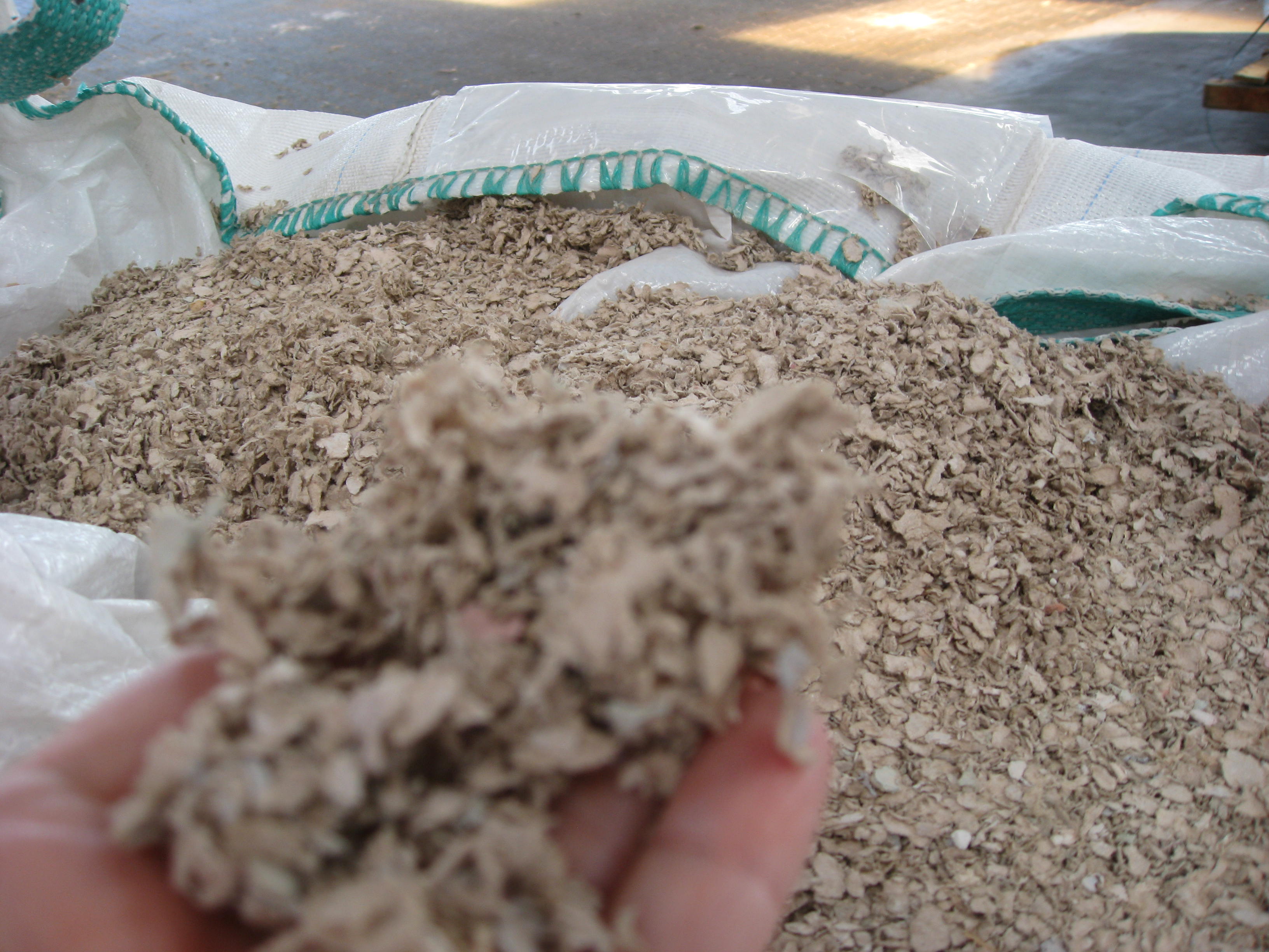 Polvo de yeso reciclado sin compactar